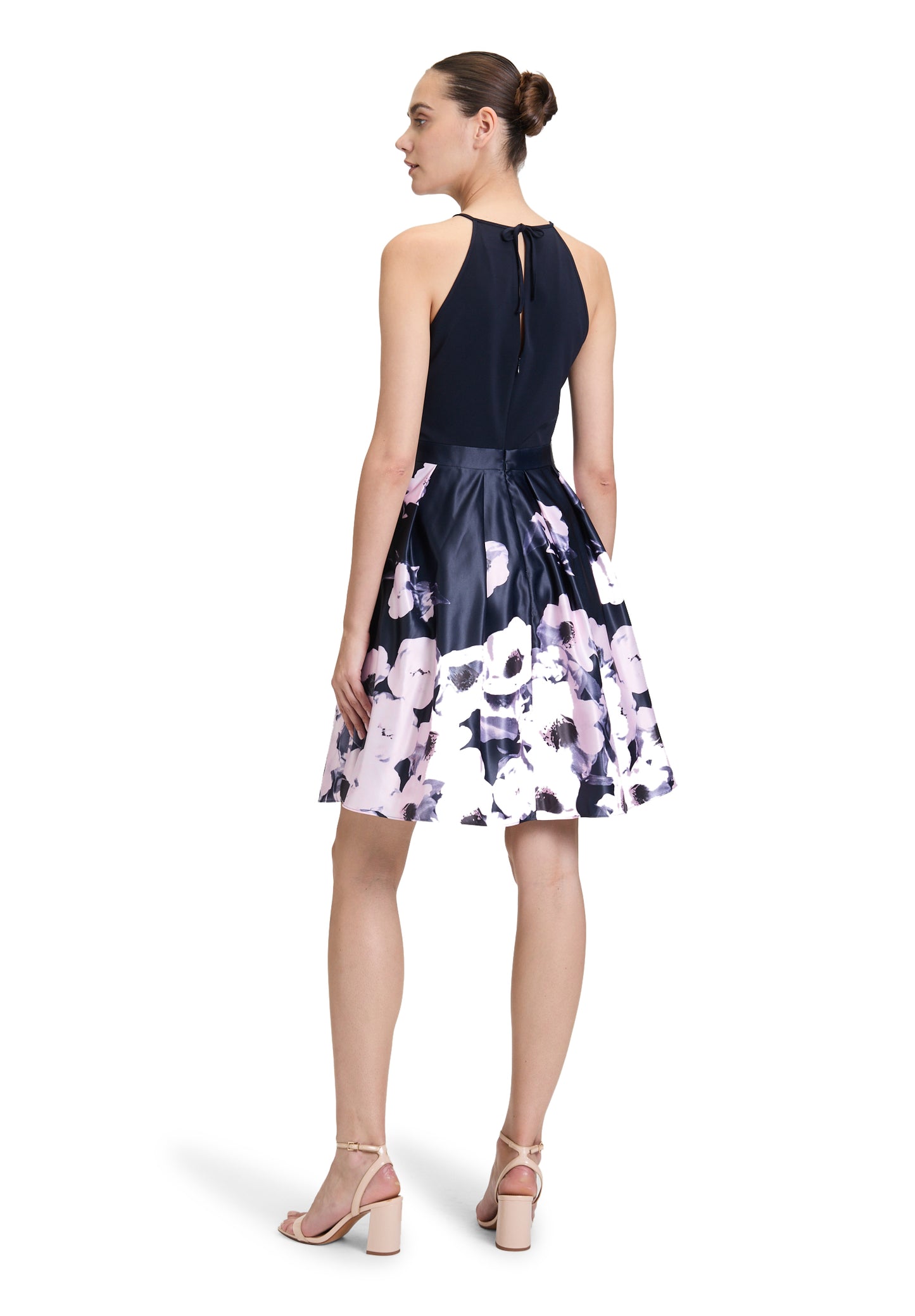 Kleid Kurz ohne Arm - 01374630