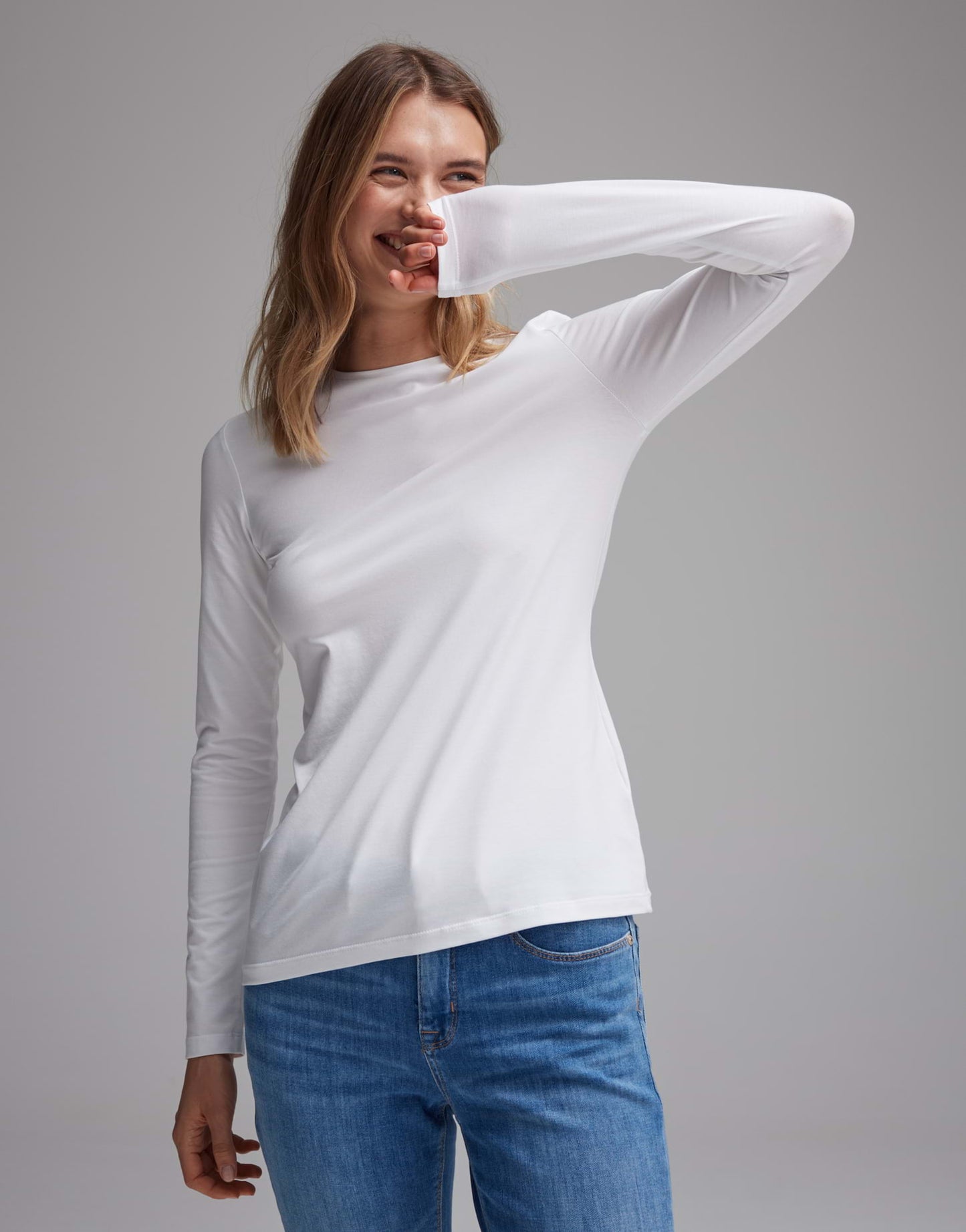 Smilla - 236860601