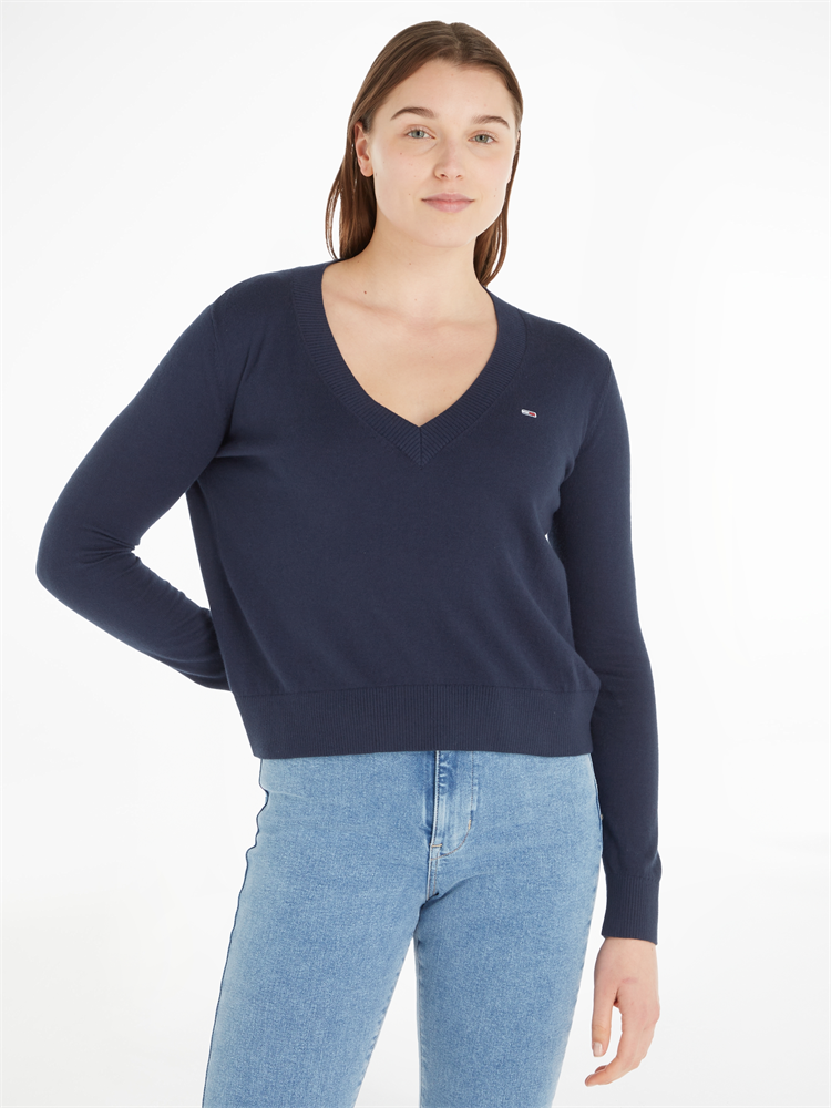 TJW ESSENTIAL VNECK SWEATER - DW0DW16535