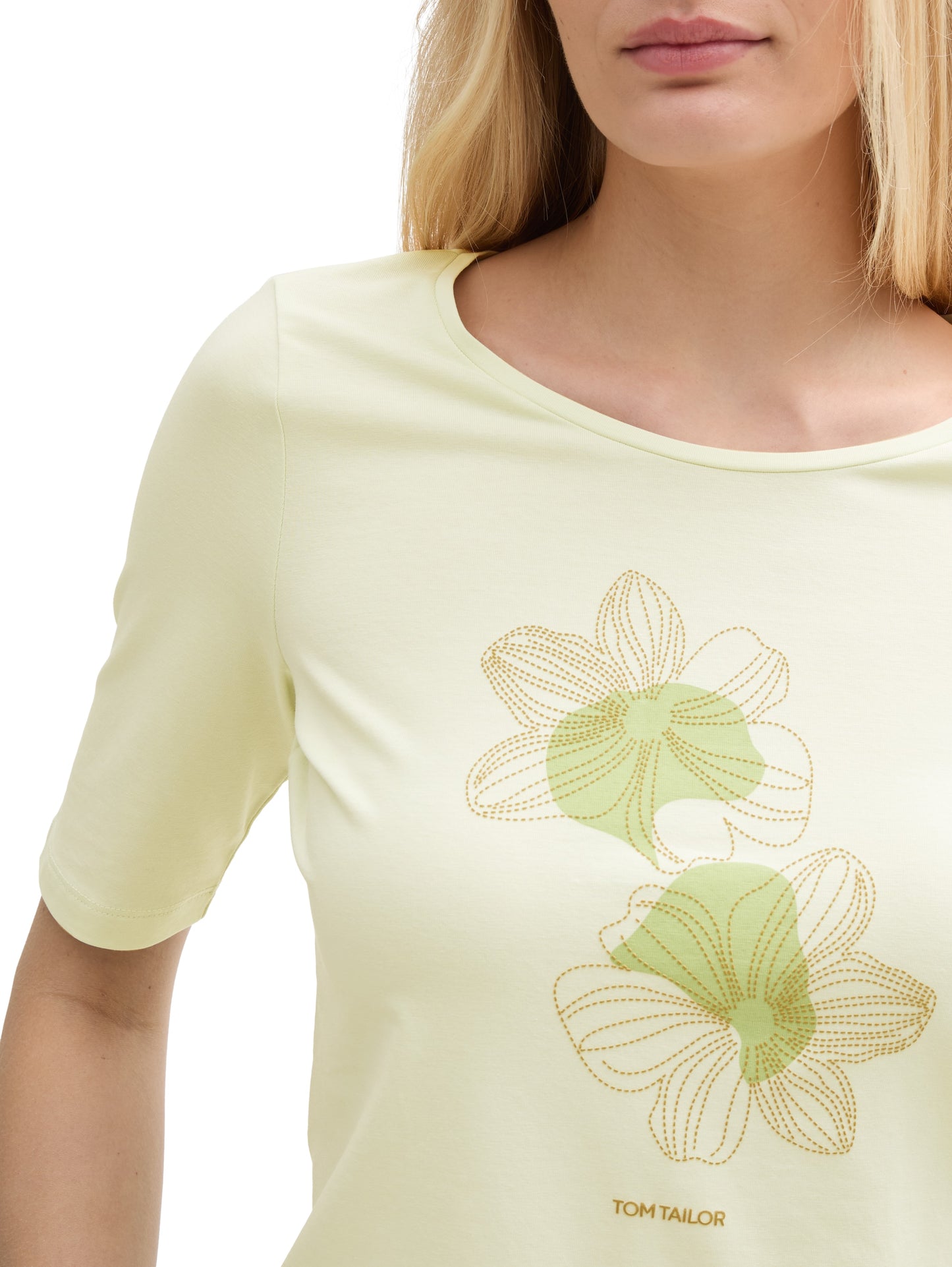 T-shirt basic with print - 1047062