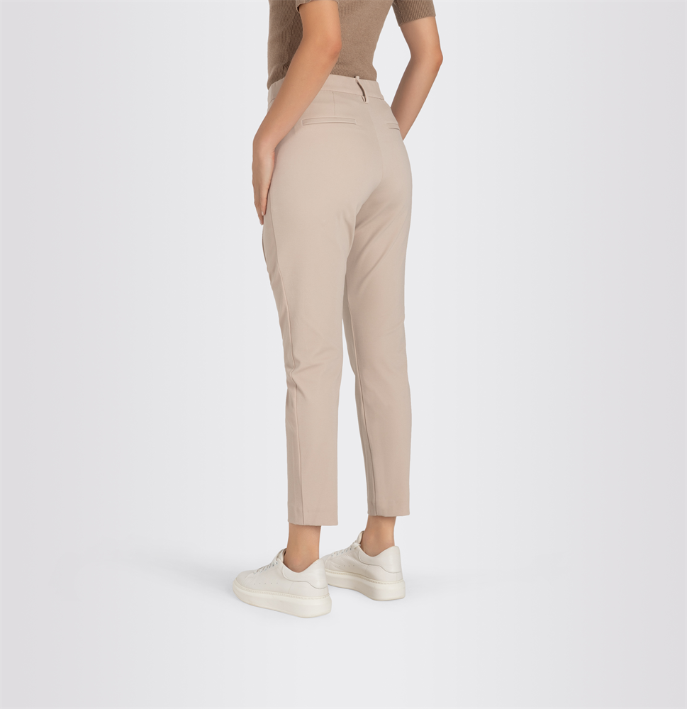 FUTURE - 0161273800