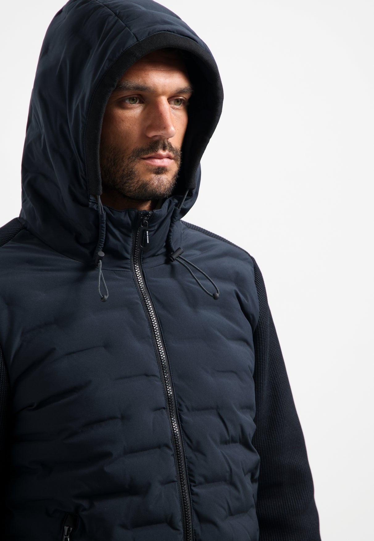 Jacket Short Fit Sealed Hooded Knit - 29630819SN