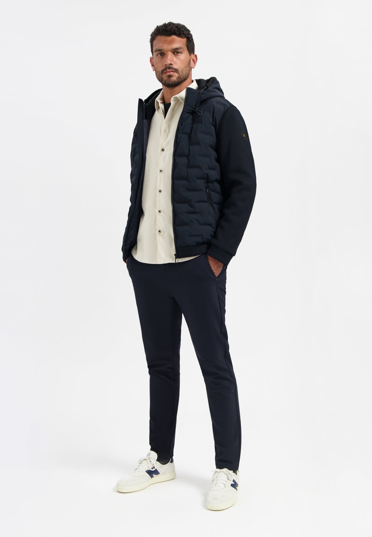 Jacket Short Fit Sealed Hooded Knit - 29630819SN