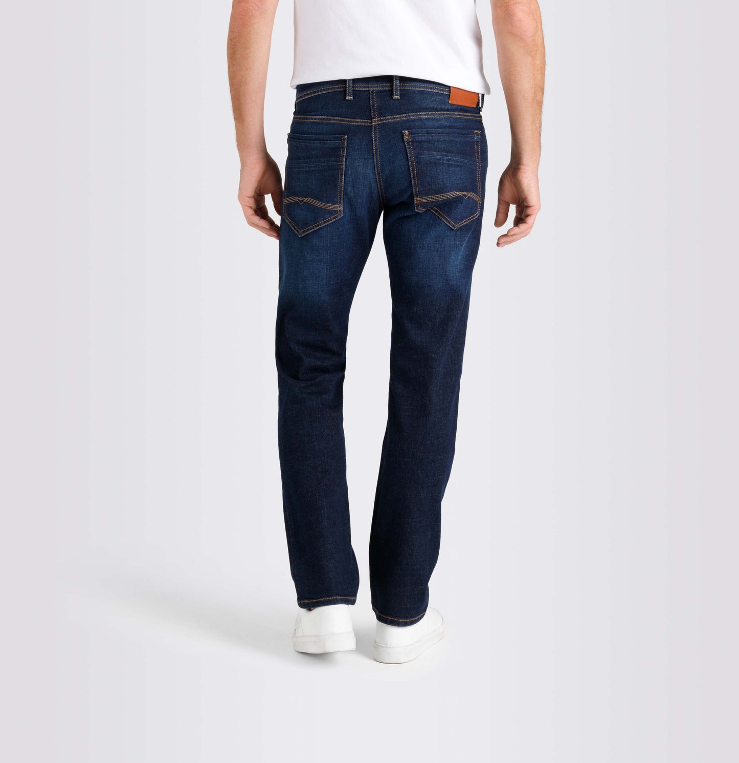 Ben - 0982L038400