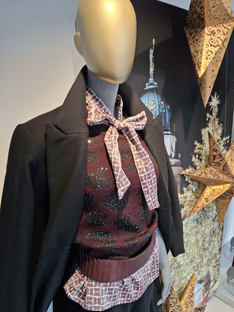 426133779 27.11.2025  Schaufenste 6