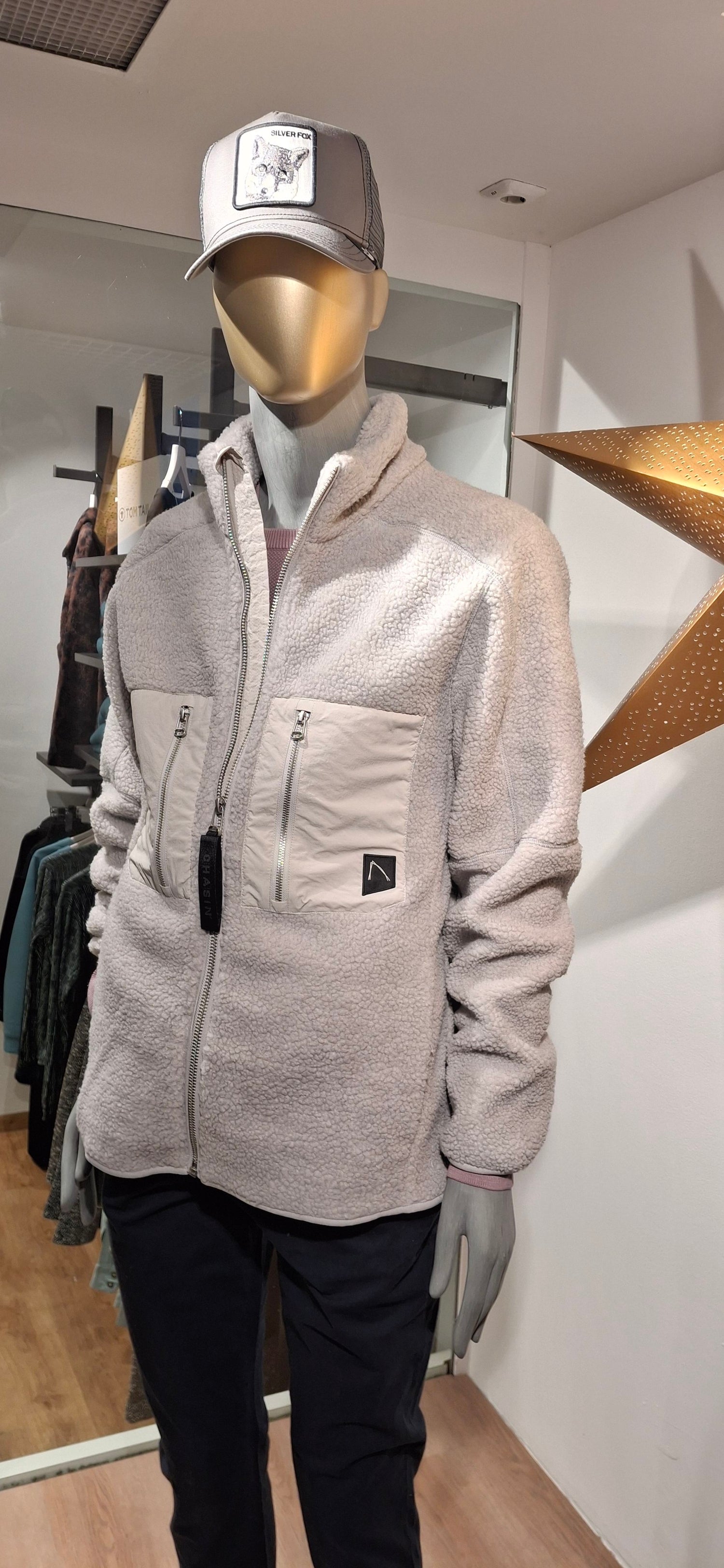 426330874 28.11.2025  Schaufenste 0