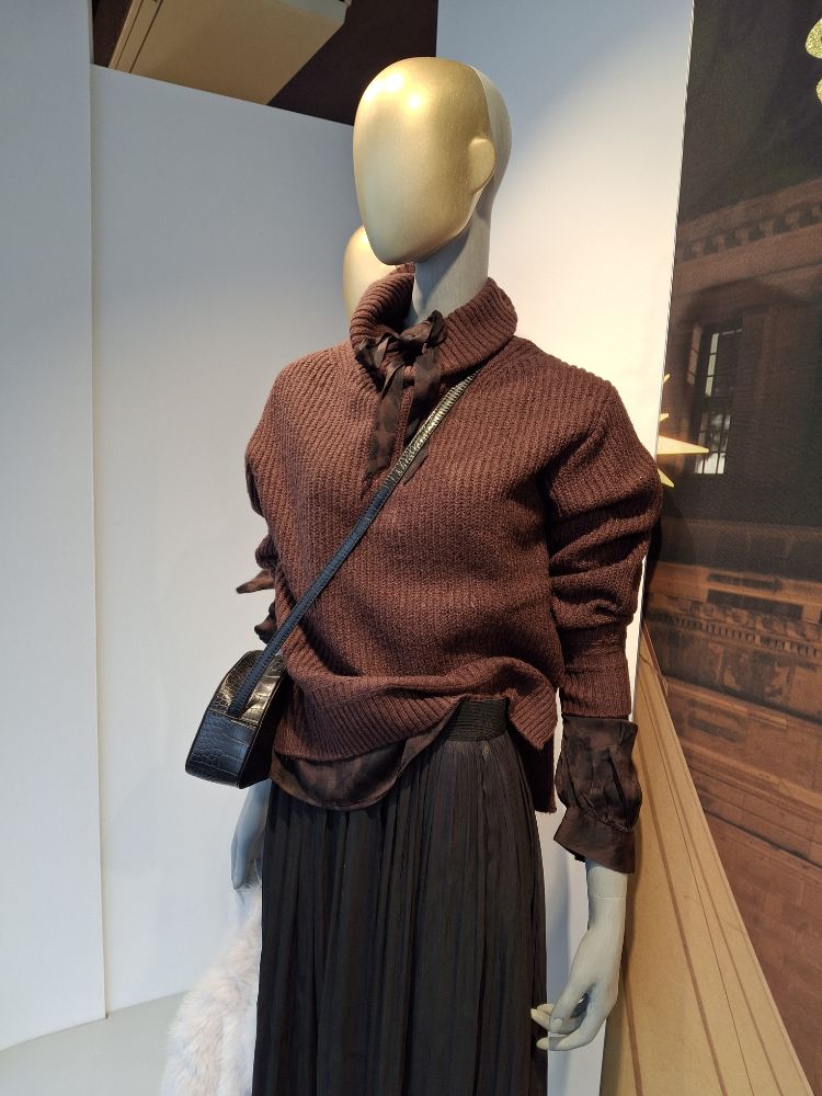 426134089 27.11.2025  Schaufenste 6