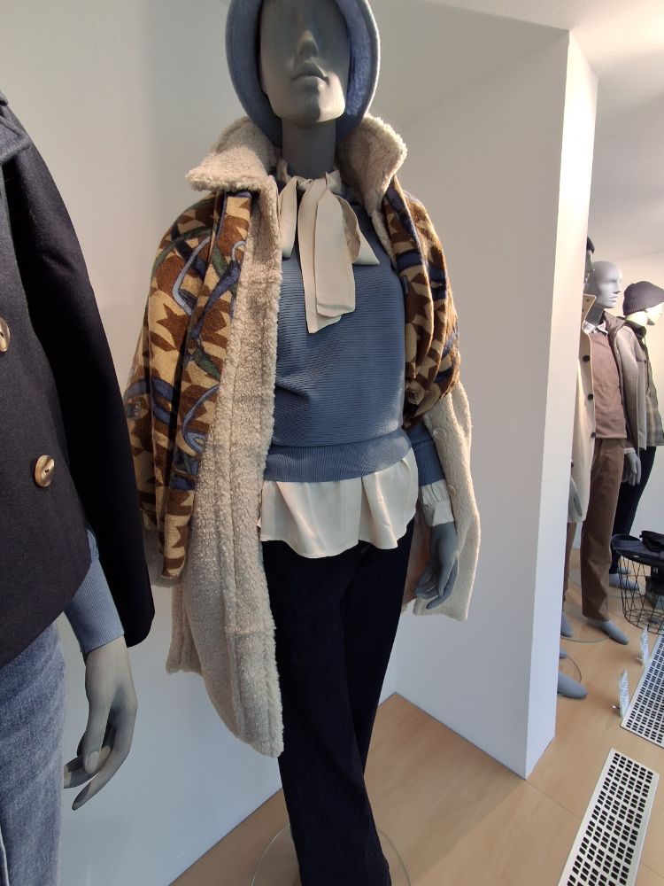 416381744 04.10.2025  Schaufenste 4