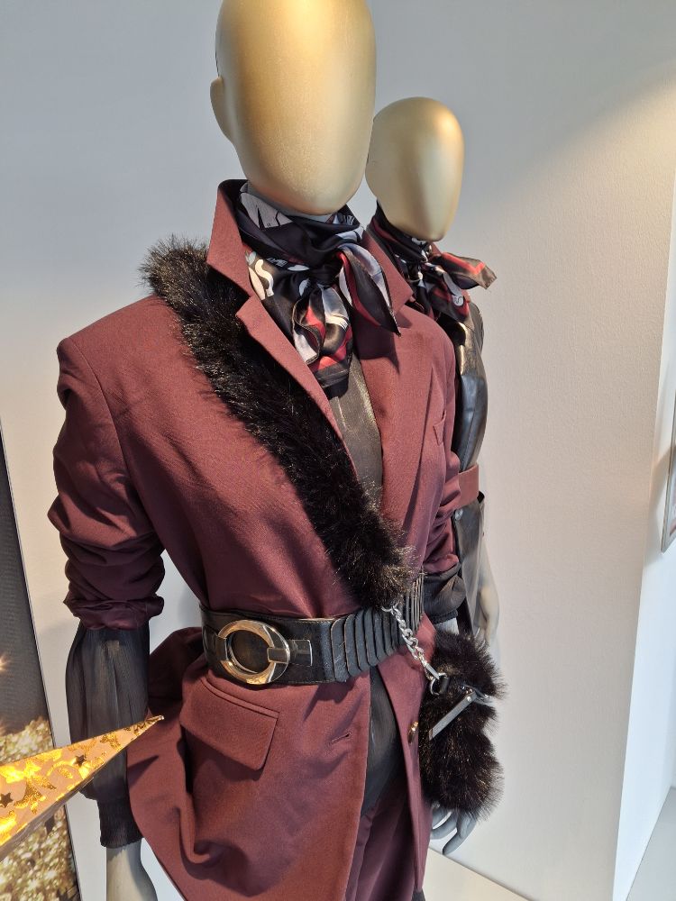 426133705 27.11.2025  Schaufenste 6