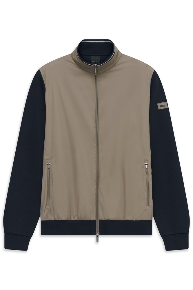 Pullover & Strickjacken