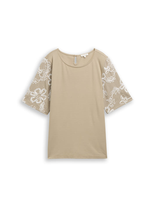 T-shirt with embroidered sleev - 1052152