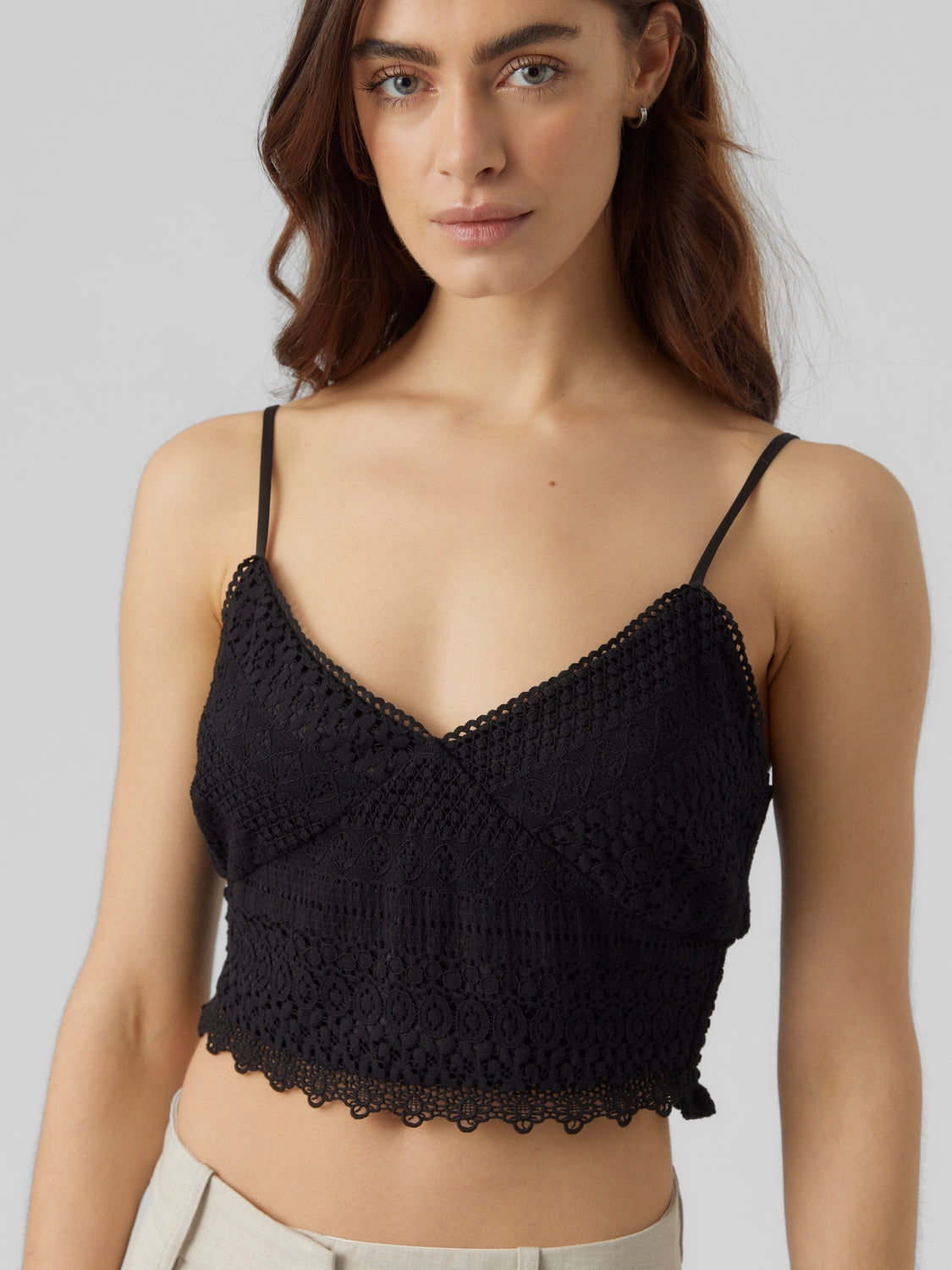 VMHONEY LACE V-NECK CROPPED TOP EXP - 10272481