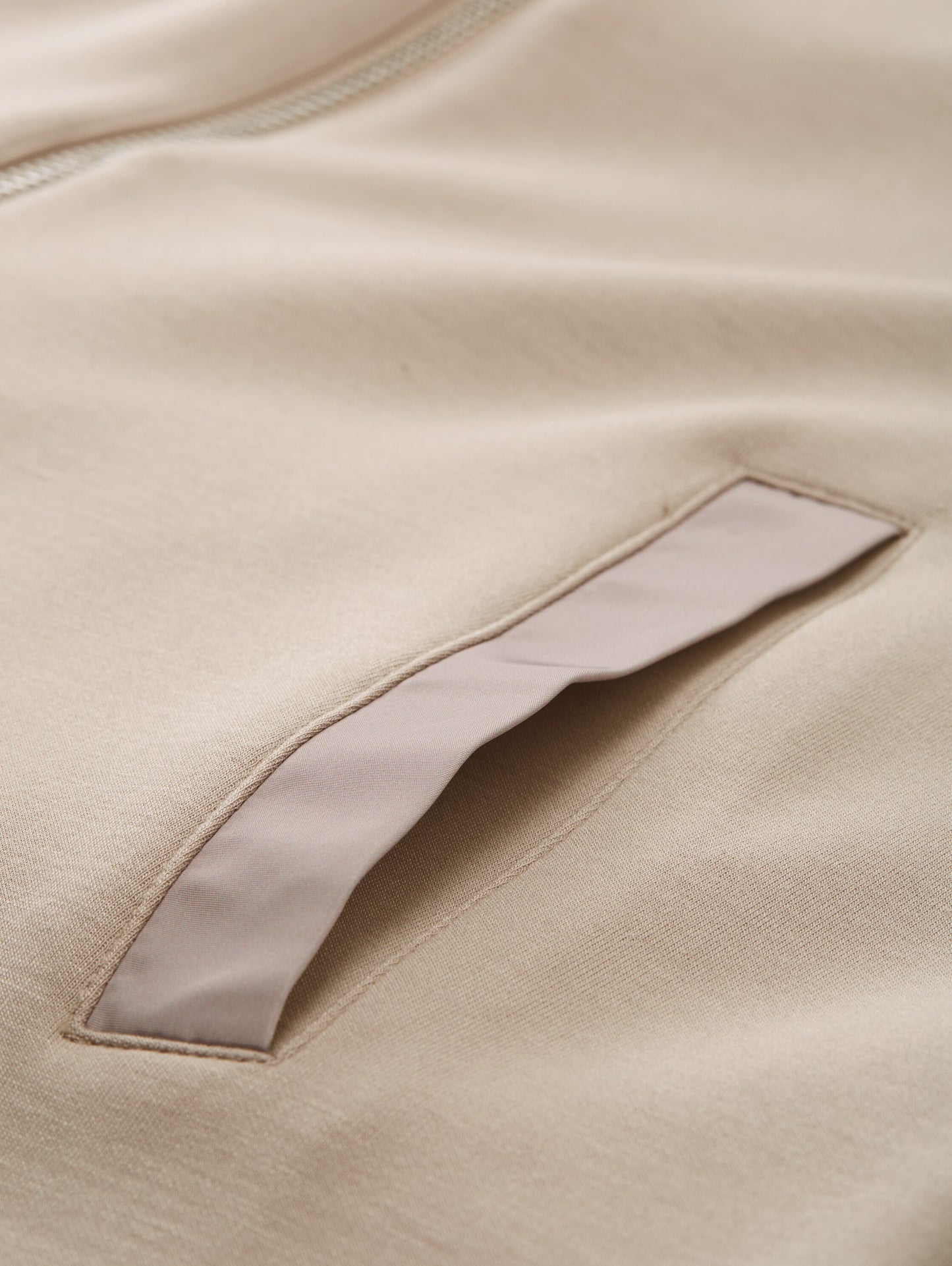 Sweatjacket with hood - 1048293