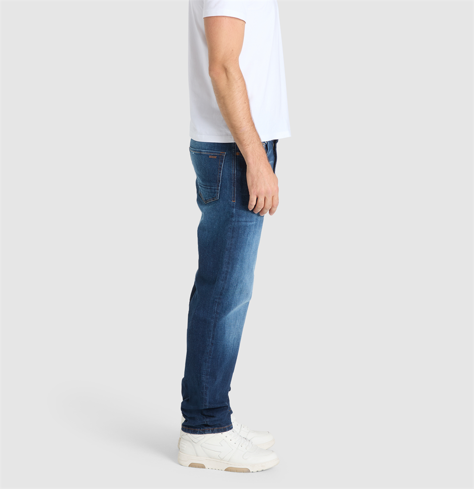 Rick - 1982L043100