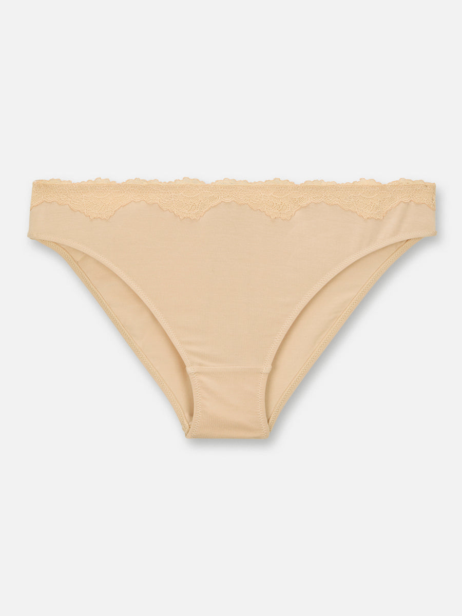 409773727 27.08.2025  Schaufenste 11